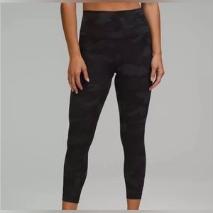 Lululemon: Wunder Under leggings